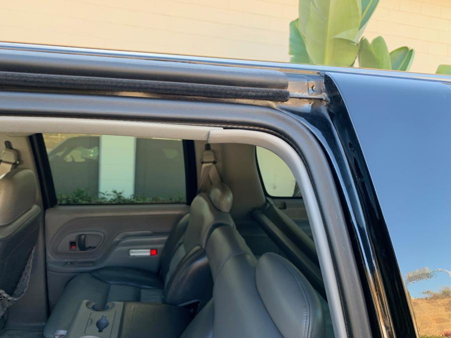 Детали интерьера Chevrolet Tahoe Limited (GMT840) 2000 года  (фото 161 из 233)